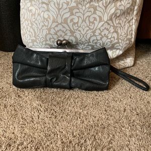 Jessica Simpson clutch